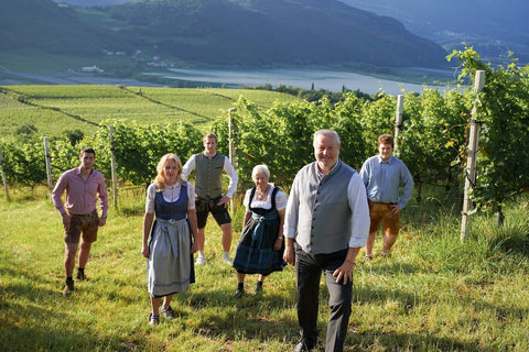 Weingut Niklas - a história do avô que surgiu com Kerner no Alto Ádige | VignaVita
